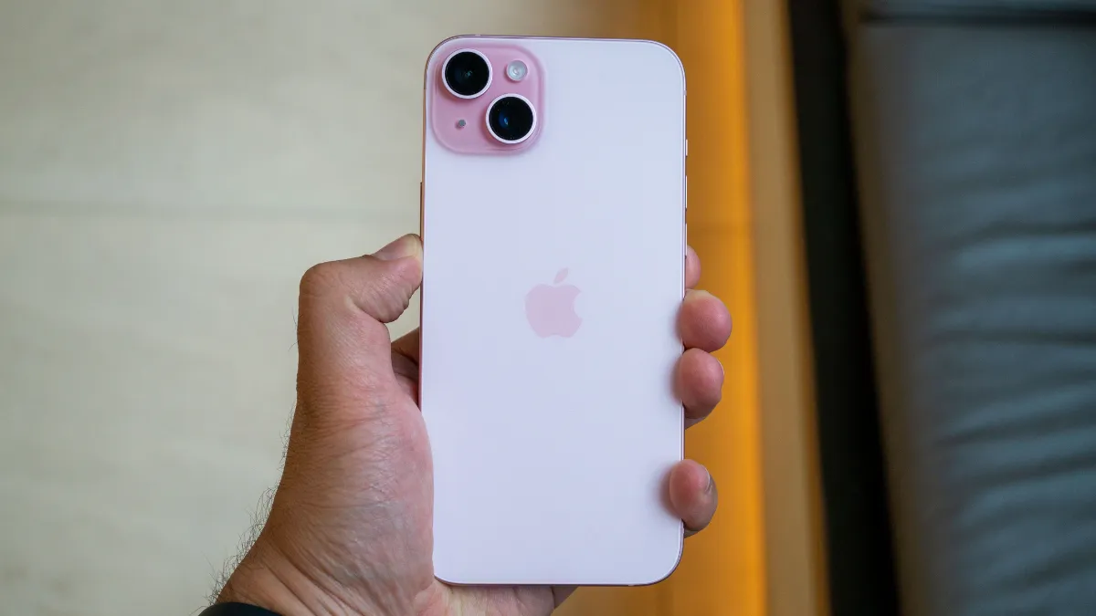iPhone 15
